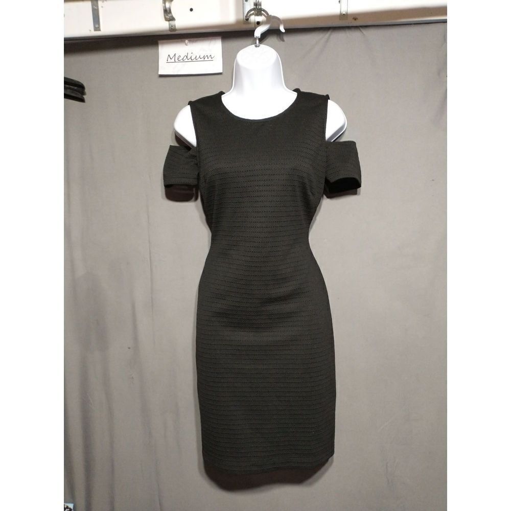 Bisou Bisou cold shoulder black dress 8